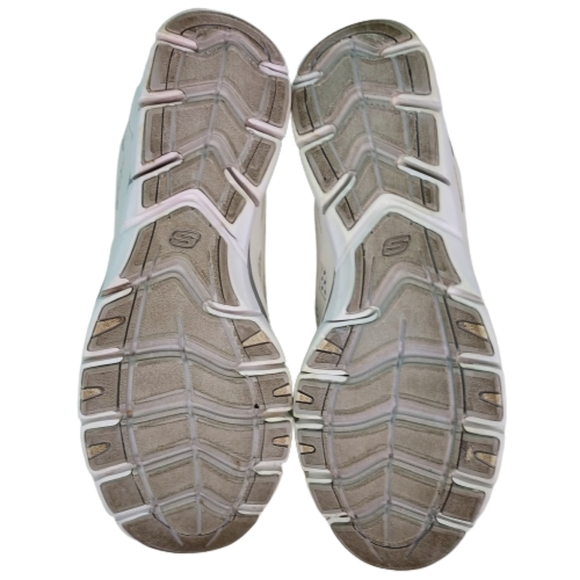 Skechers Gratis Air-Cooled memory foam shoes, women's size 9, white - Picture 5 of 7